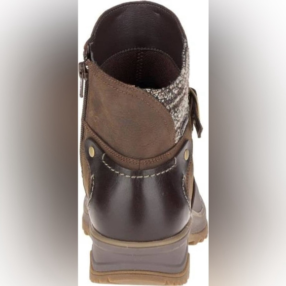 MERRELL “Eventyr” Waterproof Strap Boots - Picture 4 of 9